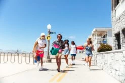 IGLOO KoolTunes Retro Cooler & Speaker -Outdoor Camping Store k186668ecc31838776719393a7a79ea8e