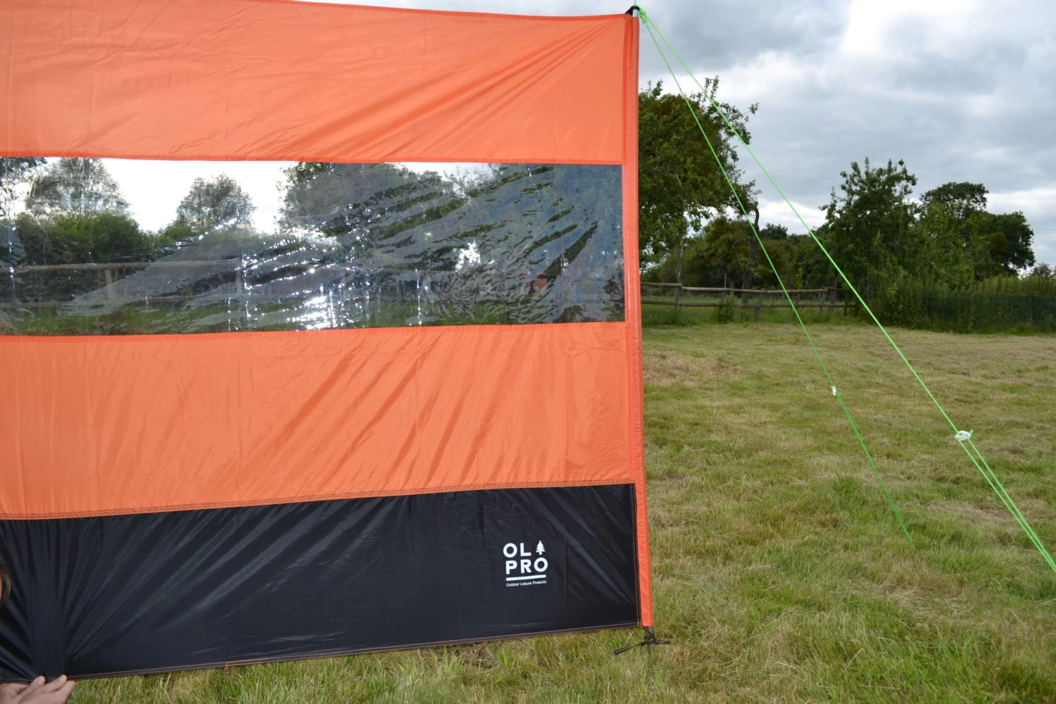 OLPRO Compact Windbreak 4 OLPRO Compact Windbreak - Image 4