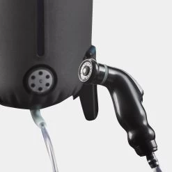 Quechua PRESSURE SOLAR CAMPING SHOWER - 10 LITRES -Outdoor Camping Store k9d89faaef4deb7f00ecf7e704cdd89b3