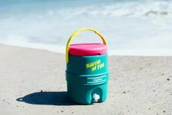 IGLOO Retro Barrel Of Fun 2 Gallon -Outdoor Camping Store kc88273d206089a3a71fec21ebeffb697